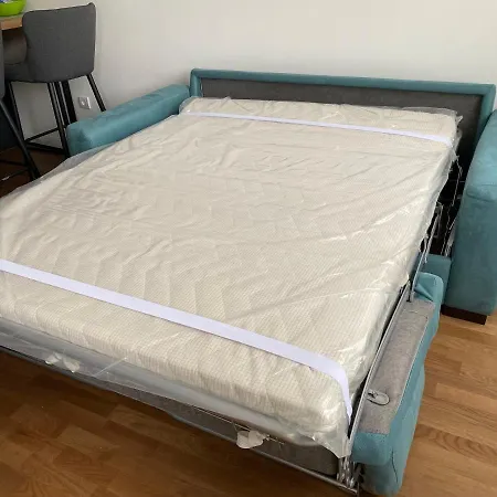 Zeus Apartment